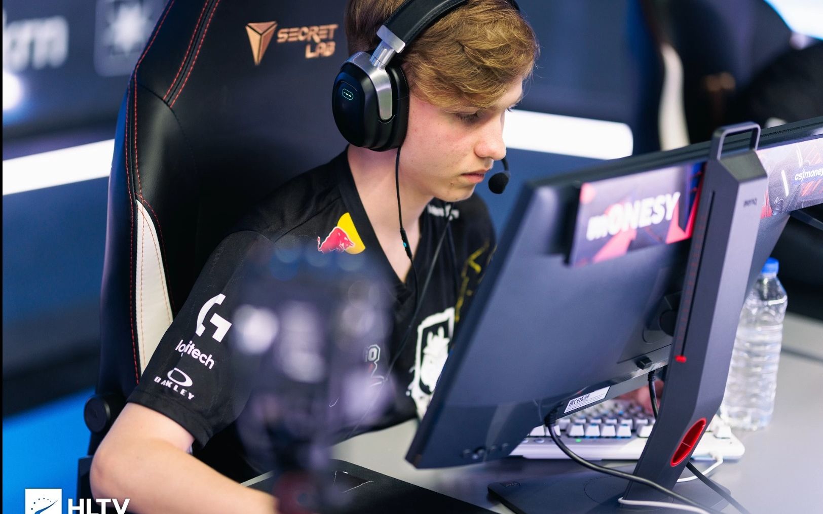 借马尔康的 借马尔康的