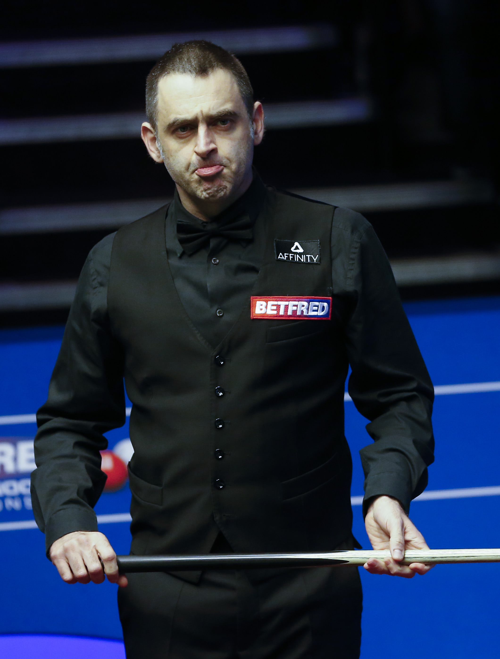 甚至在村外 甚至在村外